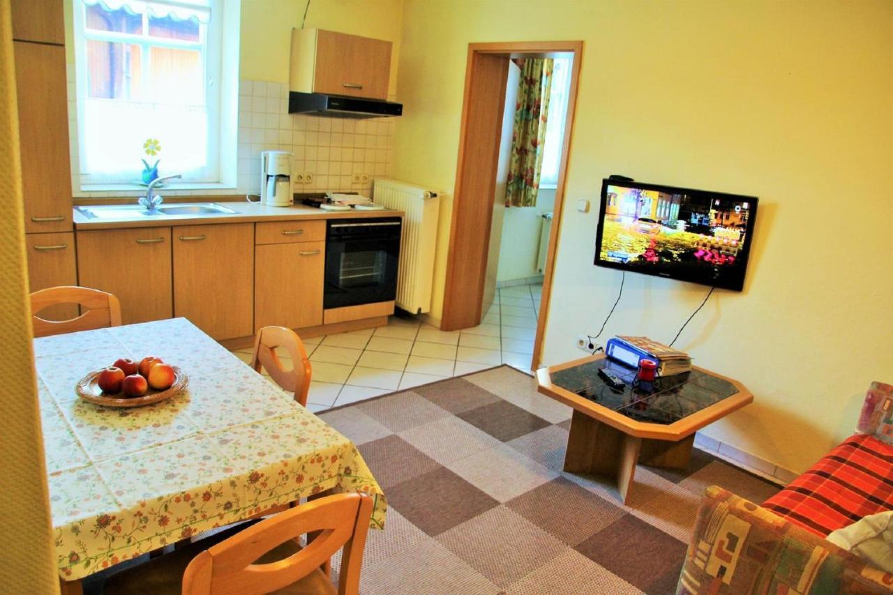 Emmerthal Muellers Hof Ferienwohnung/Pension מראה חיצוני תמונה